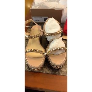 NWT Christian Louboutin Cataclou sandals
